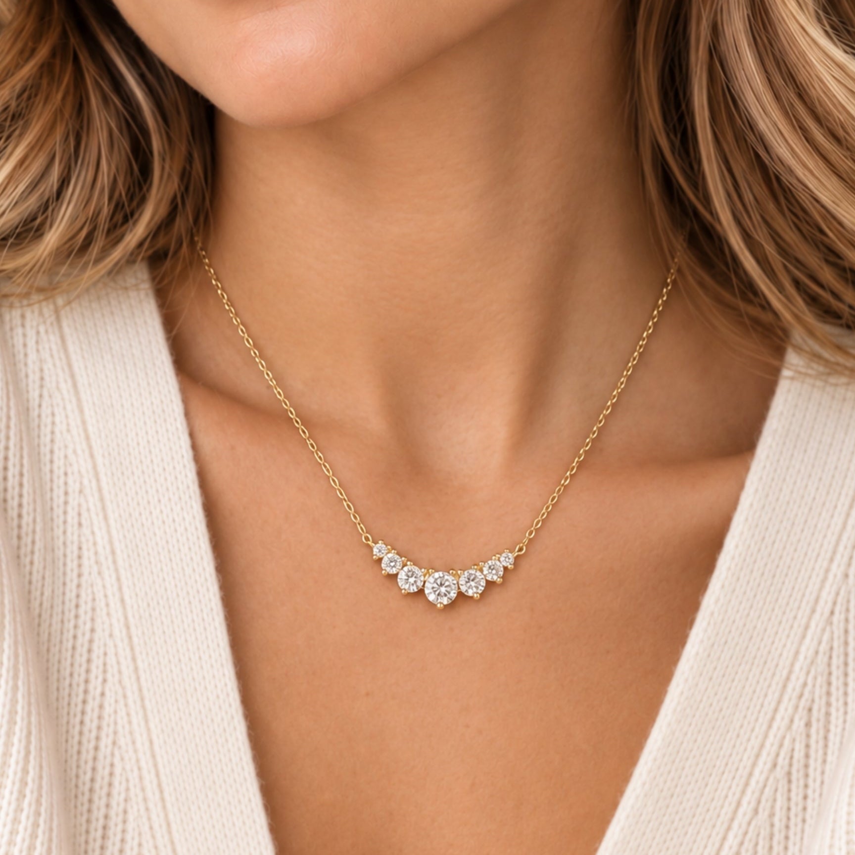 The 2026 Holiday Gift Guide: Dainty Gold Jewelry for Everyone on Your List
