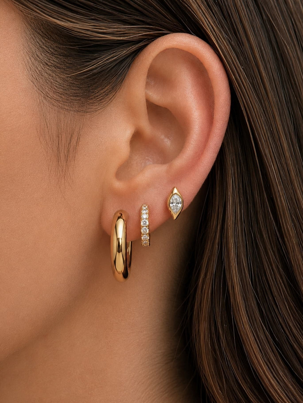 Best Gold Hoop Earrings for Everyday Wear (2026 Guide)