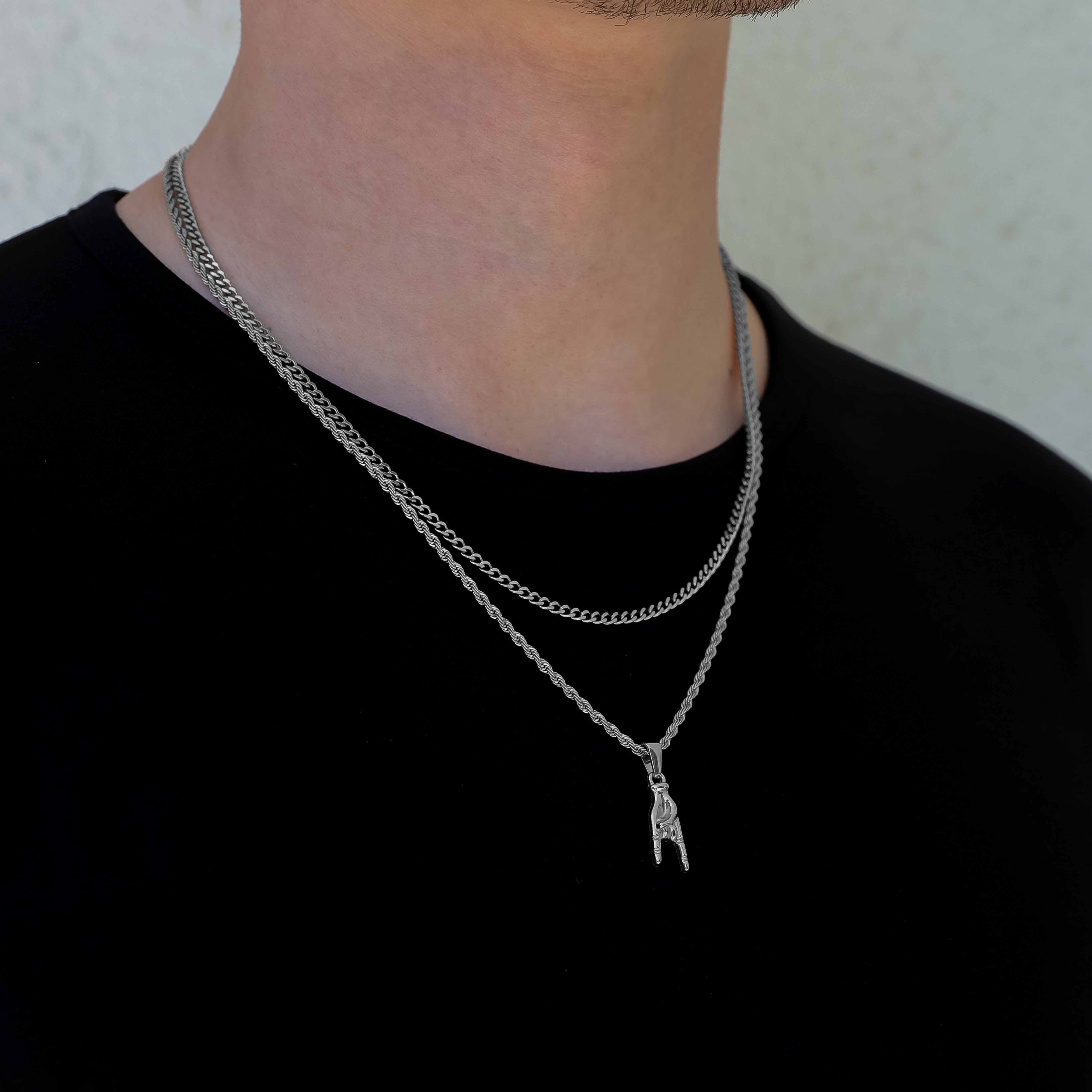 Italian Mano Cornuto Gold Pendant Necklace Set